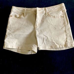 Levi Strauss jean shorts, Misses 10, beige shorts